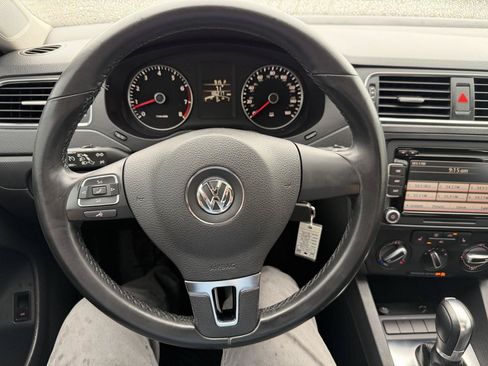 Used 2012 Volkswagen Jetta SE FWD image 24