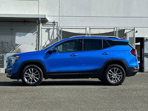 Used 2024 GMC Terrain SLT image 7