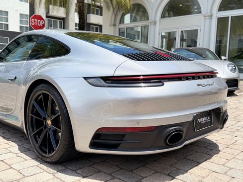 Used 2024 Porsche 911 Carrera T RWD image 17