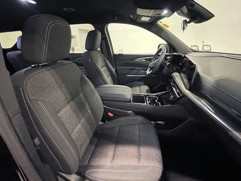 Used 2025 Chevrolet Traverse LT AWD/4WD image 28