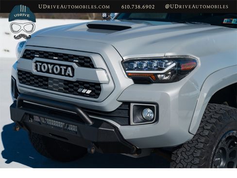 Used 2018 Toyota Tacoma TRD Sport w/ Technology Package image 14