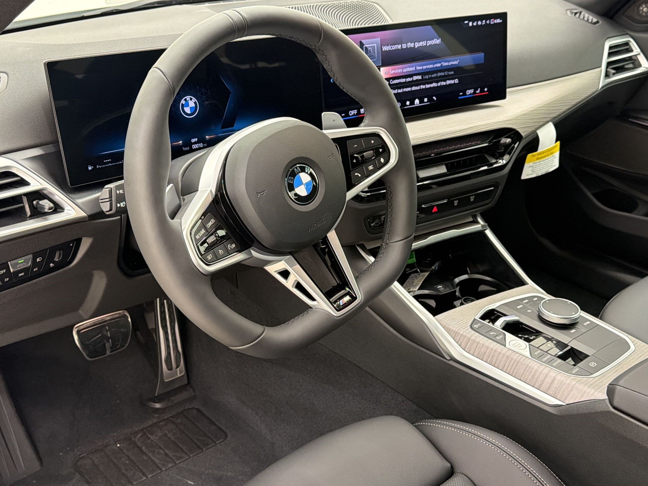 New 2026 BMW 330i xDrive Sedan w/ M Sport Package AWD/4WD image 4