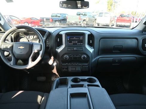 Used 2025 Chevrolet Silverado 1500 Custom image 12