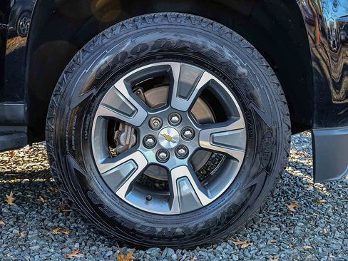 Used 2019 Chevrolet Colorado Z71 image 26