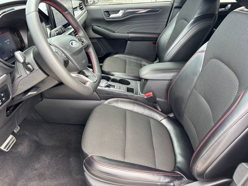 Used 2024 Ford Escape ST-Line w/ Tech Pack #1 AWD/4WD image 14