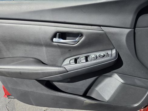 Used 2025 Nissan Sentra SV w/ All-Weather Package image 19