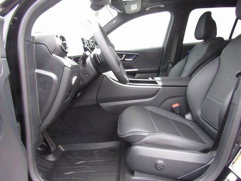 New 2026 Mercedes-Benz GLC 300 4MATIC image 9