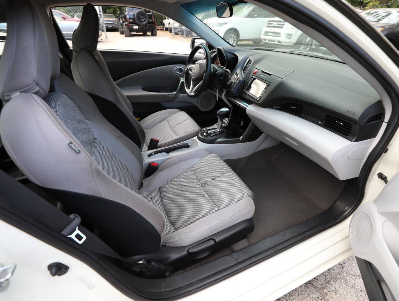 Used 2011 Honda CR-Z EX image 10