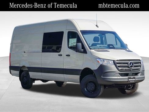 New 2025 Mercedes-Benz Sprinter 2500 image 1
