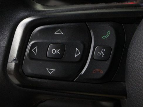 Used 2022 Jeep Gladiator Sport image 10