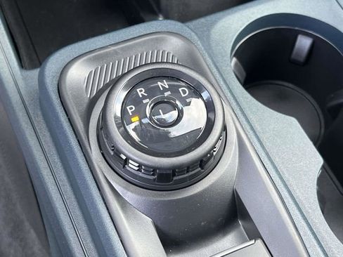 New 2025 Ford Maverick XL image 18