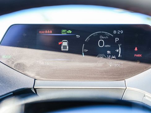 Certified 2026 Toyota Prius Plug-In Hybrid image 13