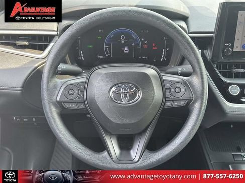 Used 2026 Toyota Corolla Cross AWD Hybrid image 17