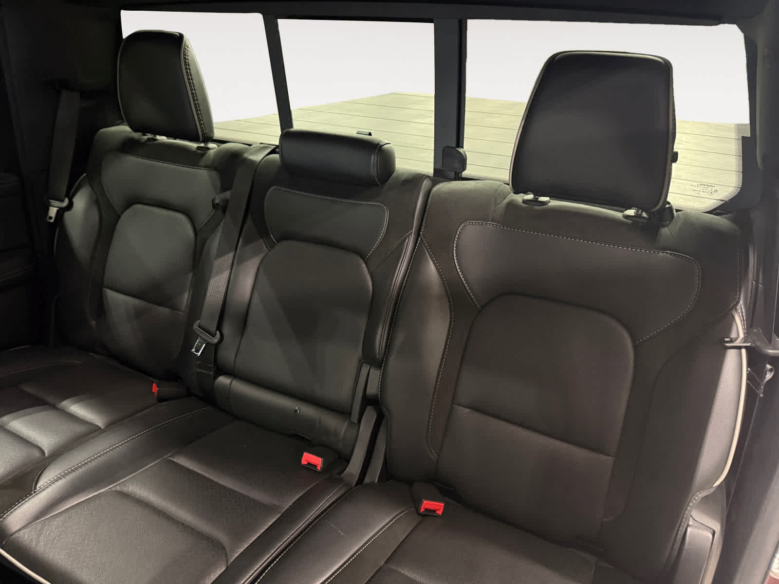 Used 2021 RAM 1500 Laramie w/ Sport Appearance Package AWD/4WD image 14