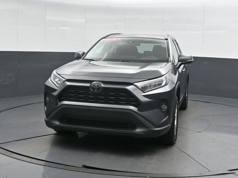 Used 2020 Toyota RAV4 XLE image 6