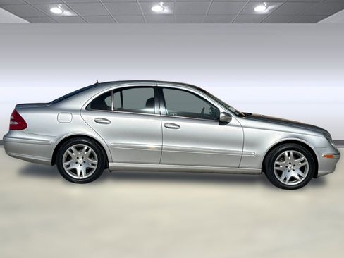 Used 2003 Mercedes-Benz E 500 Sedan image 8