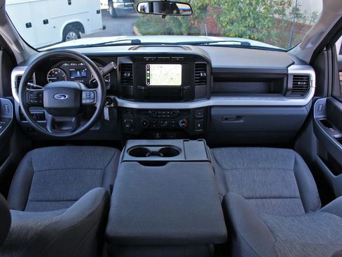 Used 2023 Ford F250 XL w/ STX Appearance Package AWD/4WD image 24