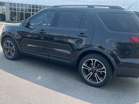 Used 2015 Ford Explorer Sport AWD/4WD image 9