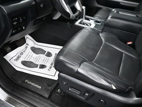 Used 2019 Toyota Tundra Platinum AWD/4WD image 18