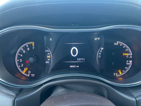 Used 2018 Jeep Grand Cherokee Overland image 23