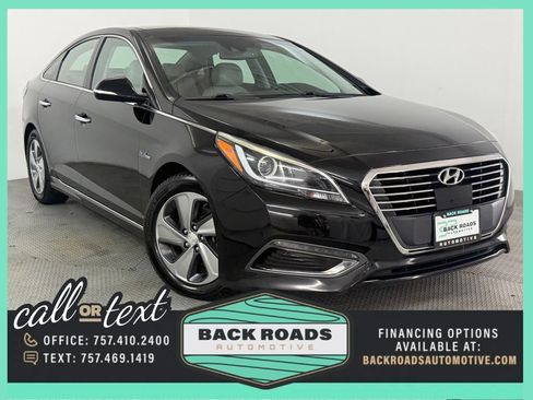 Used 2016 Hyundai Sonata Limited w/ Option Group 02 FWD image 1