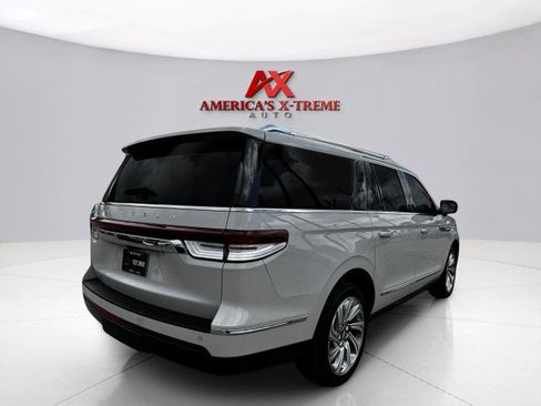 Used 2024 Lincoln Navigator L Reserve image 5