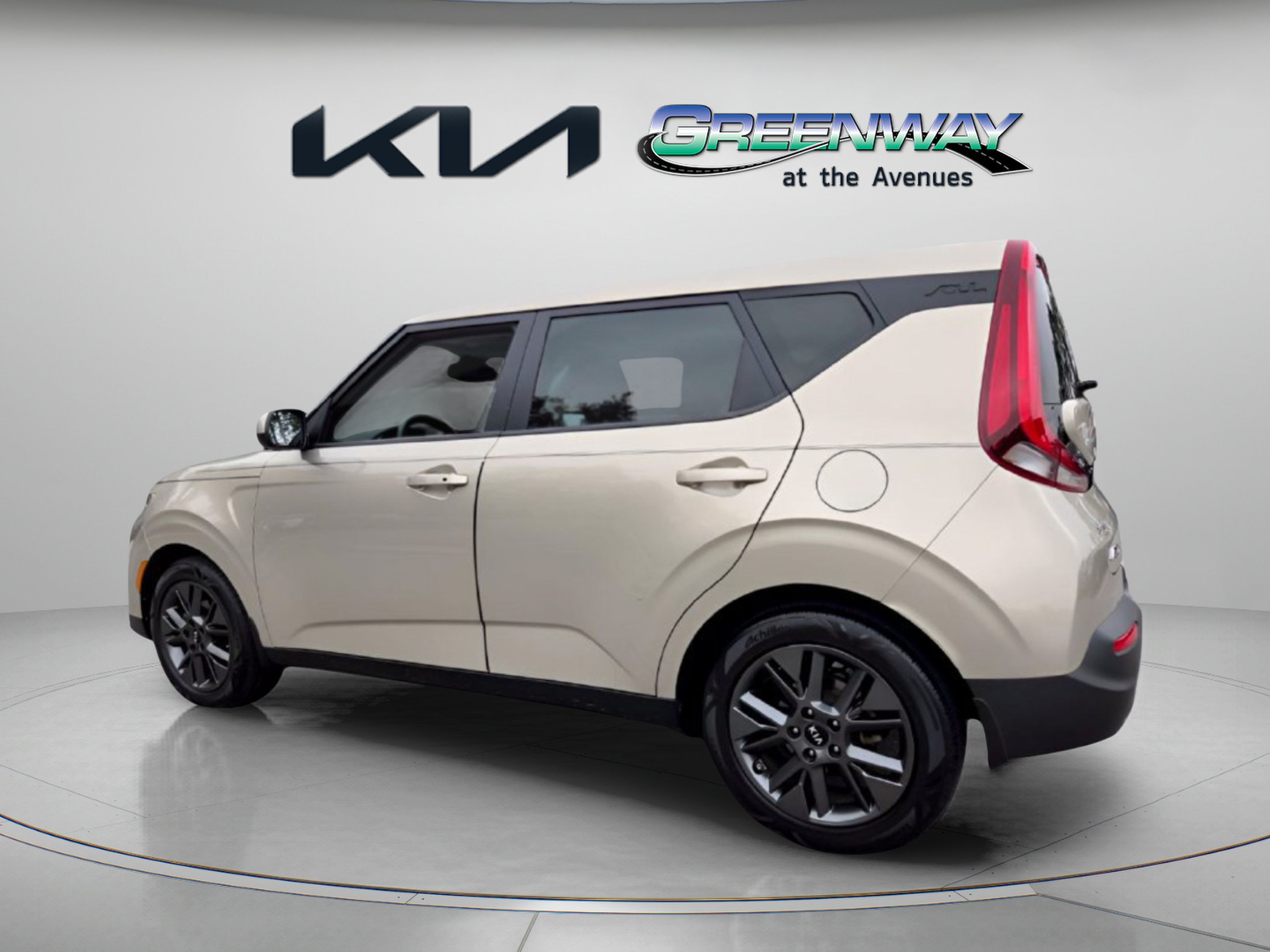 Used 2020 Kia Soul EX FWD image 5