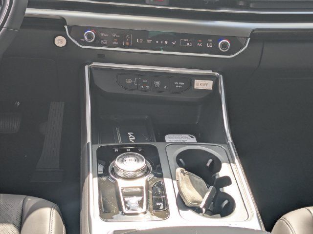 New 2027 Kia Carnival Hybrid FWD image 19