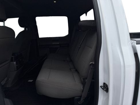 Used 2018 Ford F150 XLT w/ Equipment Group 302A Luxury AWD/4WD image 16