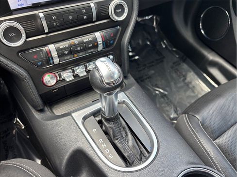 Used 2022 Ford Mustang Premium RWD image 35