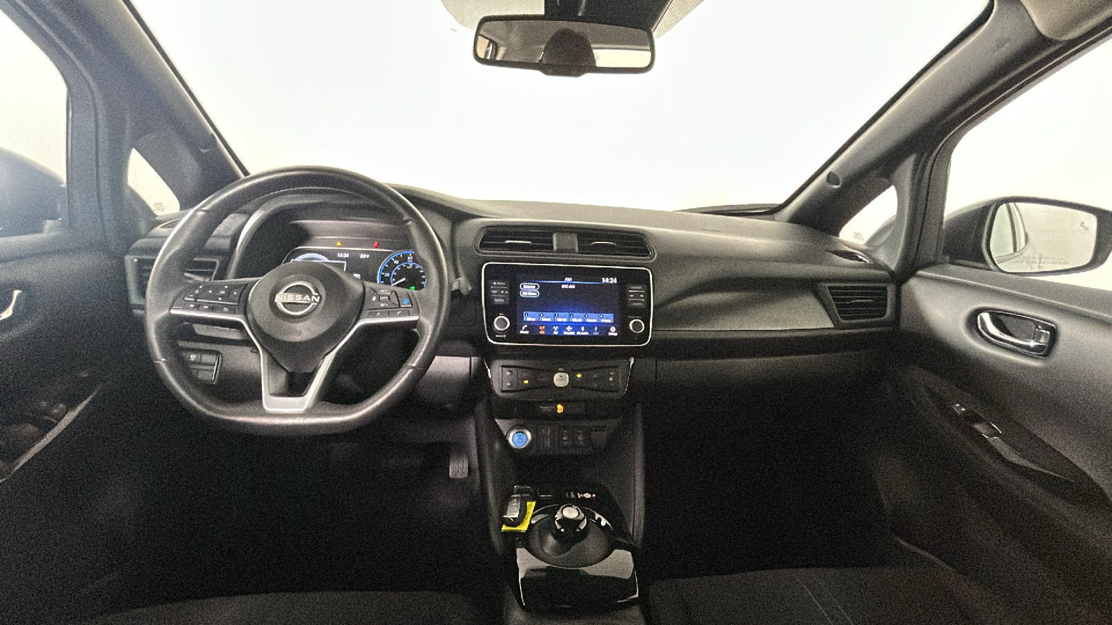 Used 2025 Nissan Leaf SV Plus FWD image 32