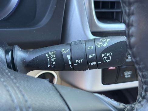 Used 2018 Toyota Highlander Limited FWD image 20