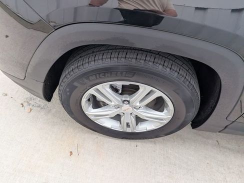 Used 2024 GMC Terrain SLE FWD image 7