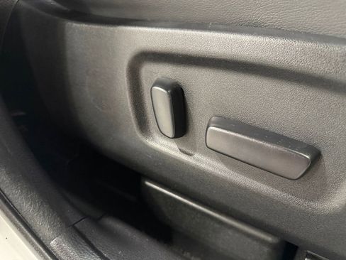 Used 2018 Toyota Highlander Limited image 15