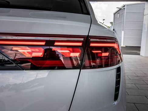 Used 2025 Audi RS Q8 performance image 18