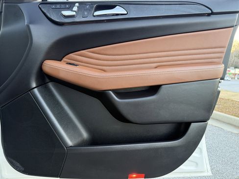 Used 2019 Mercedes-Benz GLE 43 AMG GLE 43 AMG image 43