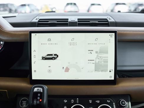 Used 2023 Land Rover Defender 130 X-Dynamic SE image 29