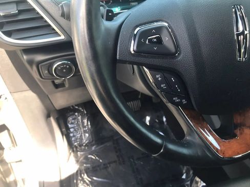 Used 2016 Lincoln MKX Reserve w/ Luxury Package AWD/4WD image 15