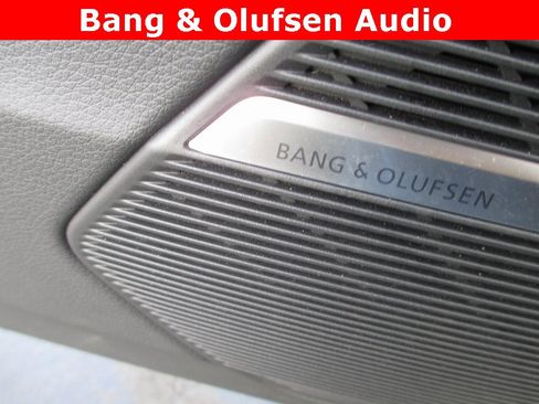 Used 2022 Audi Q8 Prestige image 17