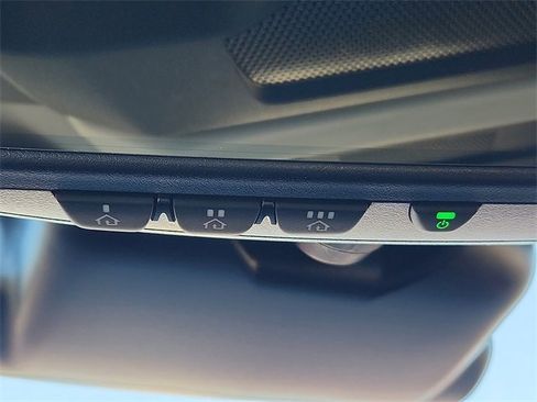 Certified 2025 Subaru Crosstrek 2.0i image 22