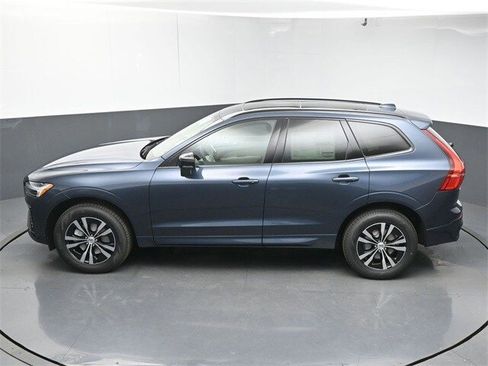 New 2025 Volvo XC60 B5 Core image 45