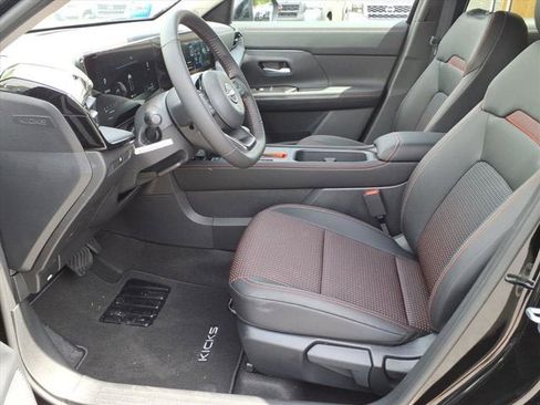 New 2026 Nissan Kicks SR w/ Cold Weather Package AWD/4WD image 5