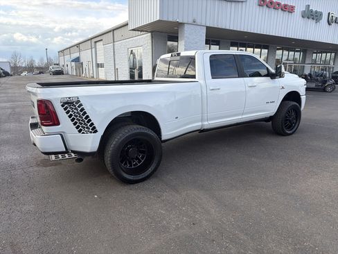 New 2026 RAM 3500 Laramie AWD/4WD image 8