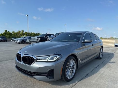 Used 2023 BMW 530i w/ Premium Package image 7