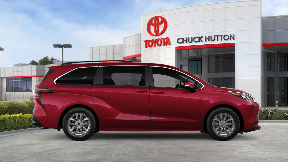 Certified 2026 Toyota Sienna LE AWD/4WD image 42