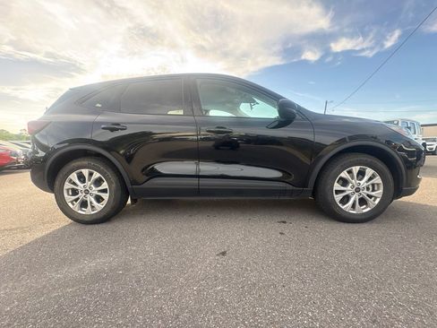 Used 2025 Ford Escape Active FWD image 2