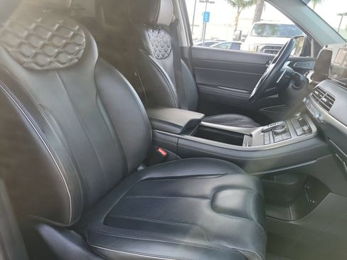 Used 2022 Hyundai Palisade Limited FWD image 23
