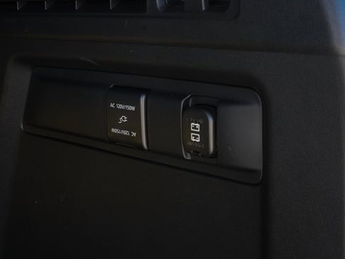 Used 2025 MAZDA CX-70 Plug-In Hybrid w/ Premium Plus image 30