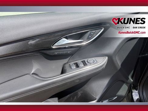 Used 2024 Buick Envision Preferred AWD/4WD image 9