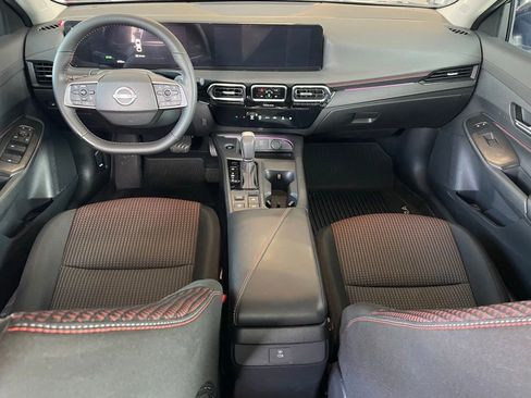 Used 2026 Nissan Sentra SR w/ Floor Mat Package FWD image 11